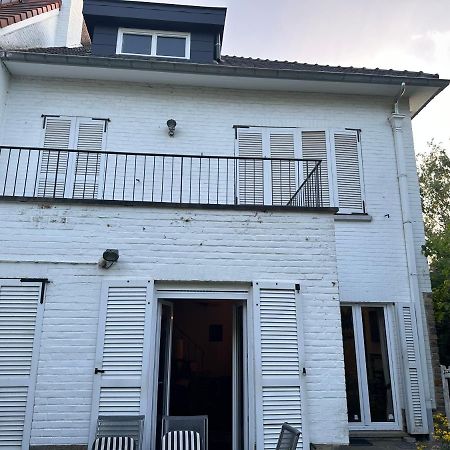 House Of Tanya Bed and Breakfast Bryssel Exteriör bild